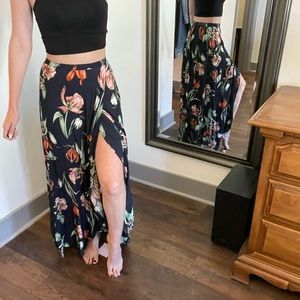 Dress Forum size S floral wrap skirt